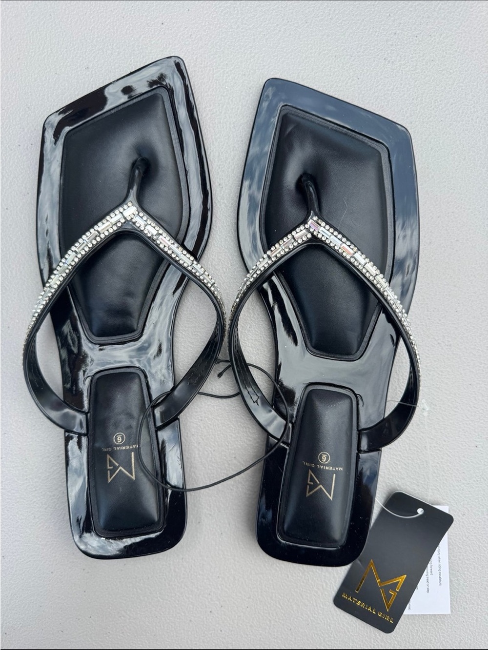Material Girl Black Rhinestone Toe-Post Jelly Sandals size 6